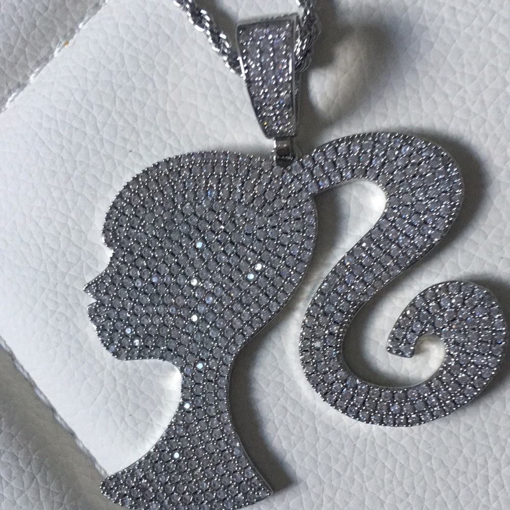 Barbie Bling 💎 Necklace 18 inch NWOT